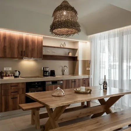 Vila Devina 2025 , Luxury Jacuzzi