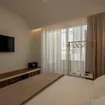 Devina 2025 , Luxury Jacuzzi Villa *