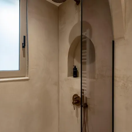 Devina 2025 , Luxury Jacuzzi *