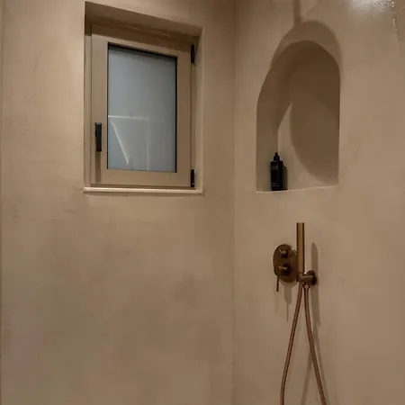 Devina 2025 , Luxury Jacuzzi *