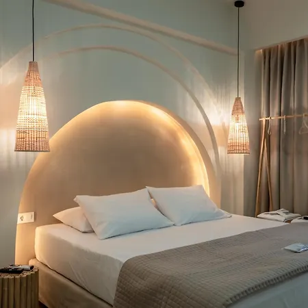 Devina 2025 , Luxury Jacuzzi Hriszí Aktí Haniá