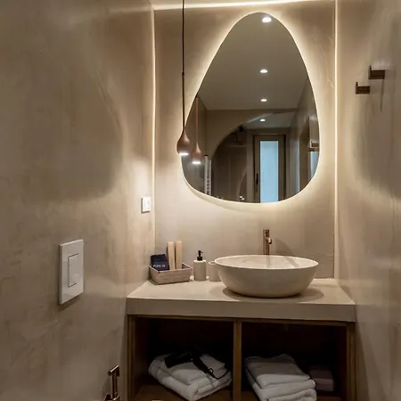 Devina 2025 , Luxury Jacuzzi *