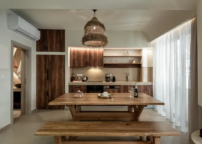 Devina 2025 , Luxury Jacuzzi *