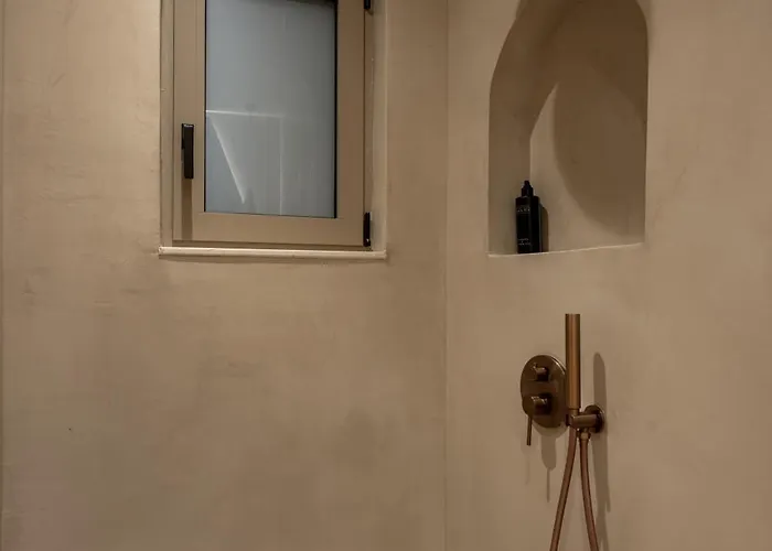 Devina 2025 , Luxury Jacuzzi *