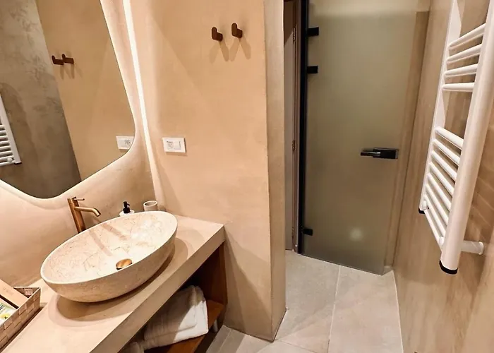 Devina 2025 , Luxury Jacuzzi Chania (Crete)