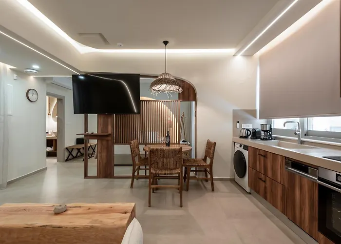 Devina 2025 , Luxury Jacuzzi *