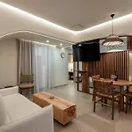 别墅 Devina 2025 , Luxury Jacuzzi