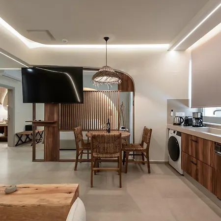 Devina 2025 , Luxury Jacuzzi *